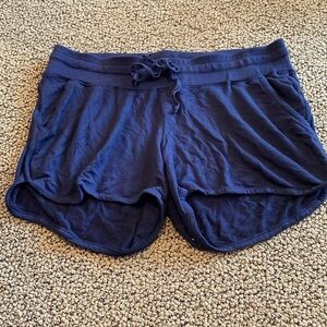 A Pea in the Pod Drawstring Navy Blue Maternity Shorts Size Medium in EUC